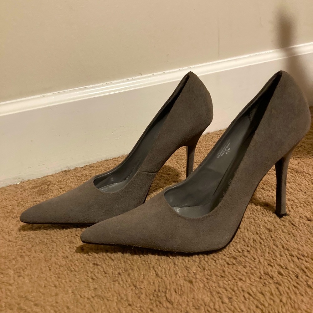Elegant Gray Women's Pumps
